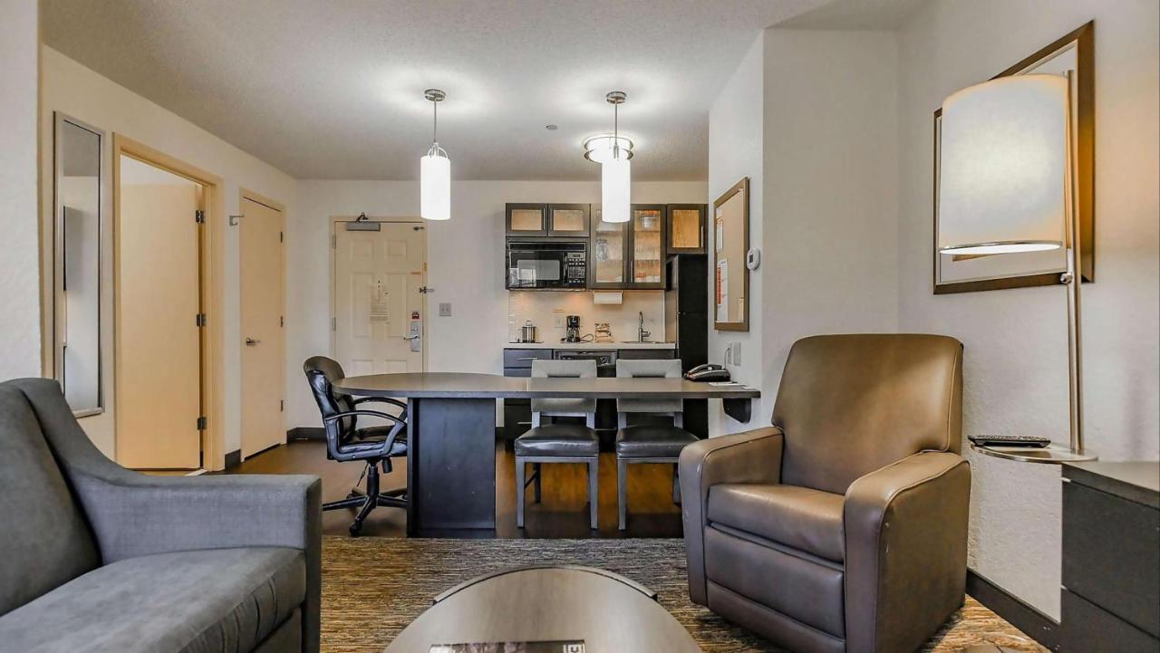 Sonesta Simply Suites Boston Braintree Buitenkant foto